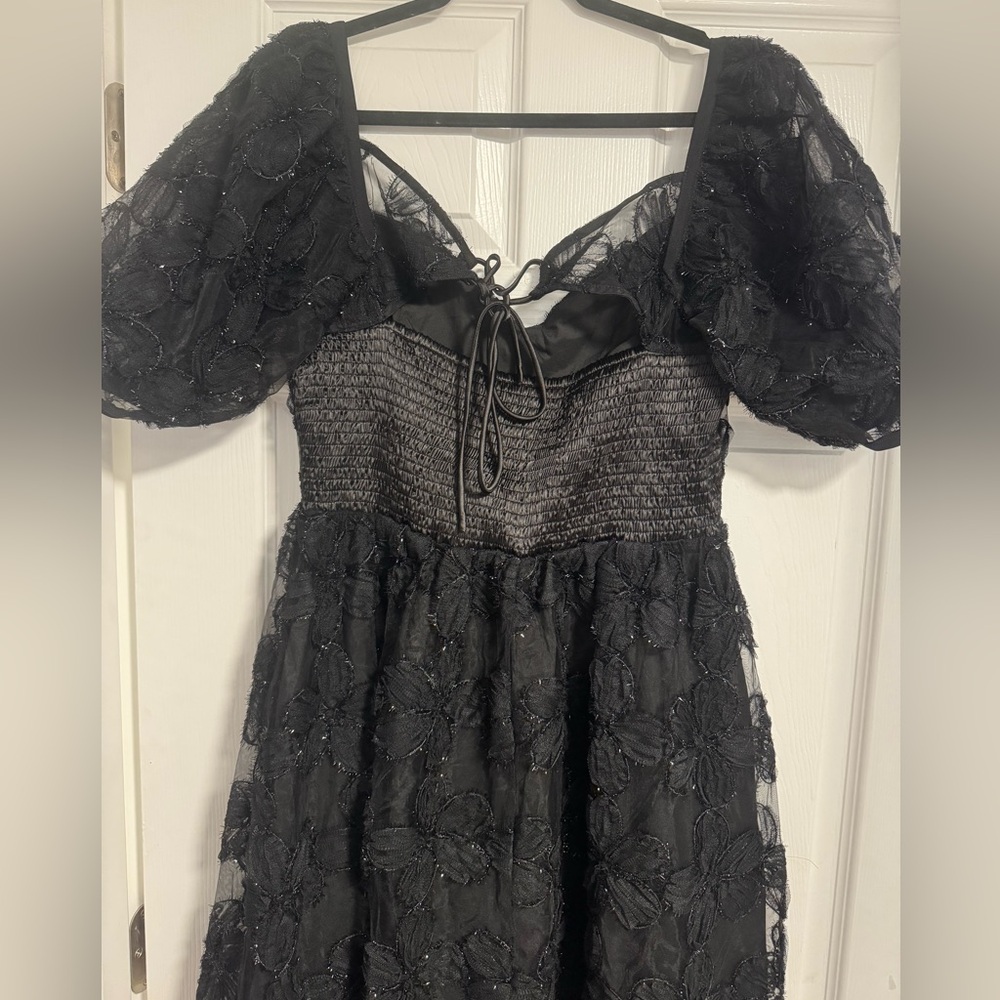 Black Embroidered Floral A-Line Formal Dress - Picture 5 of 8